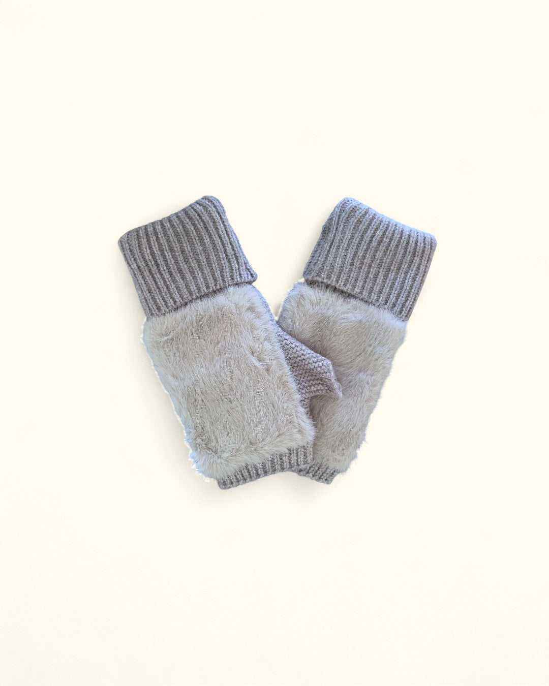 MANGUITOS DE PELO GRIS