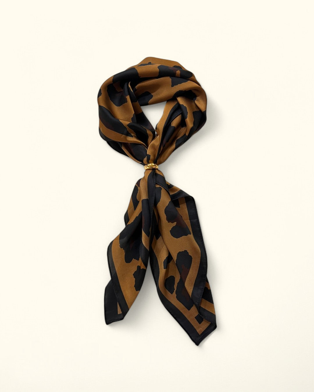 PAÑUELO ESTAMPADO LEOPARDO OSCURO