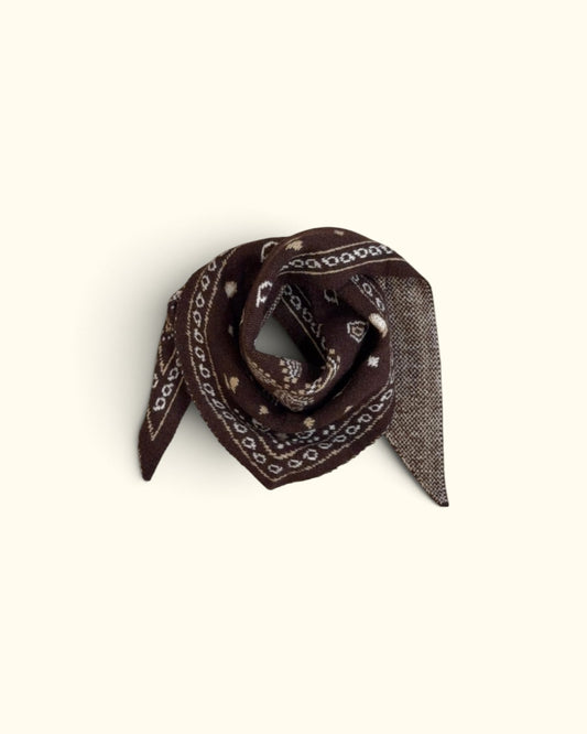 BANDANA DE PICO ESTAMPADA CHOCOLATE PEQUEÑA