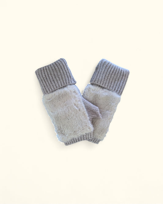 MANGUITOS DE PELO GRIS